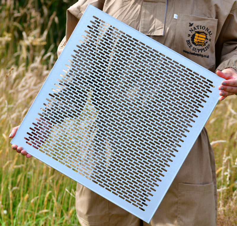 Galvanised Queen Excluder for National & Commercial Hives