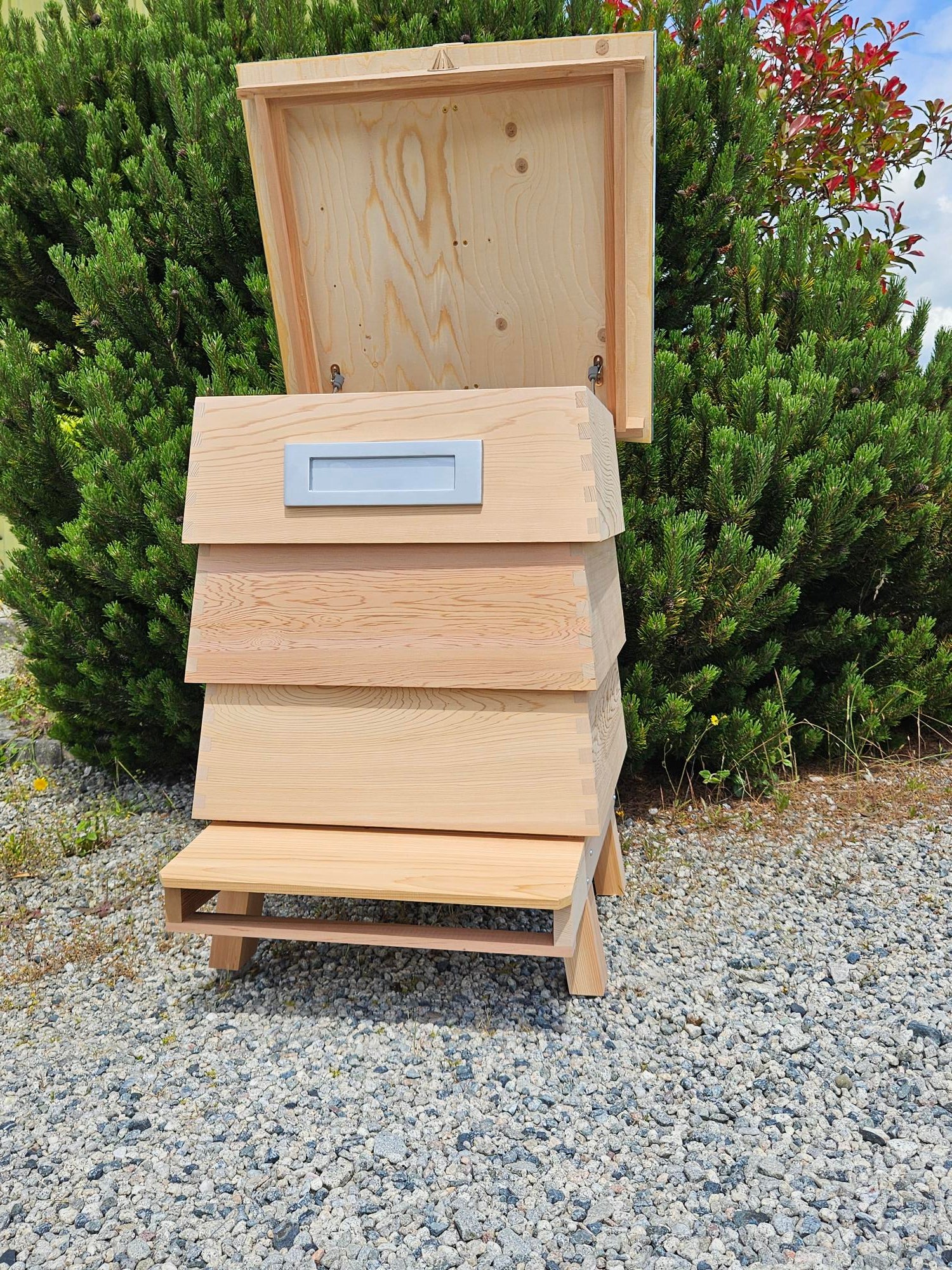 Letterbox  Beehive